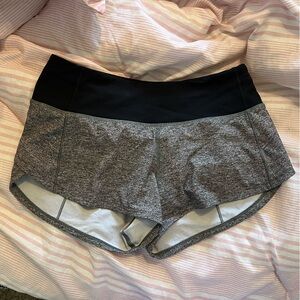 Lululemon Speed up shorts 
2.5”
Size 0